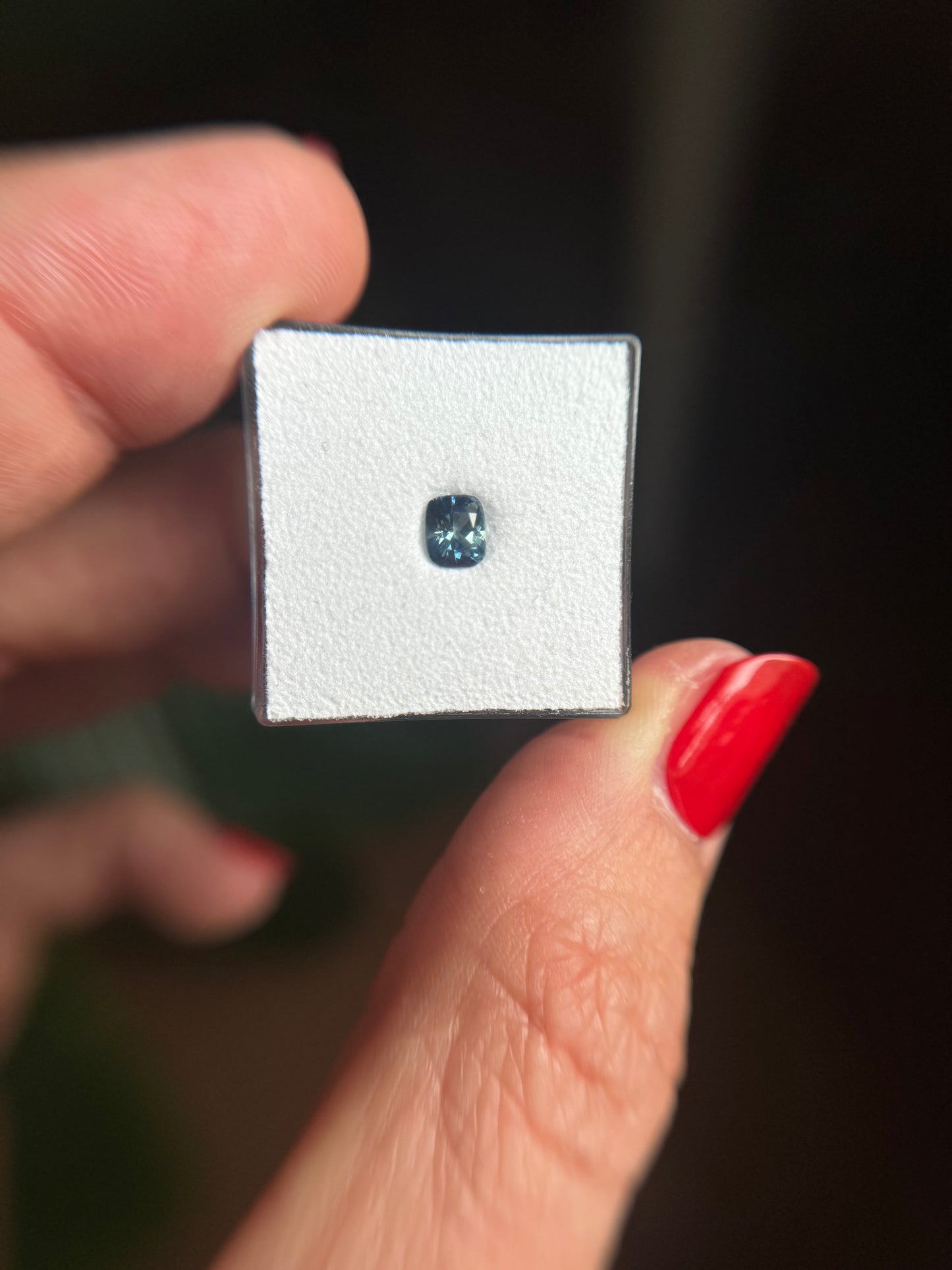 Saphir, Grün Blau, Kissen, 0,55 ct., 4,3x5,0 mm