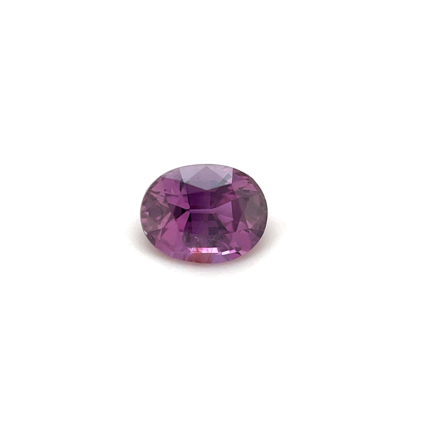 Saphir, Violett, Oval, 0,7 ct., 5,6x4,2x3,3