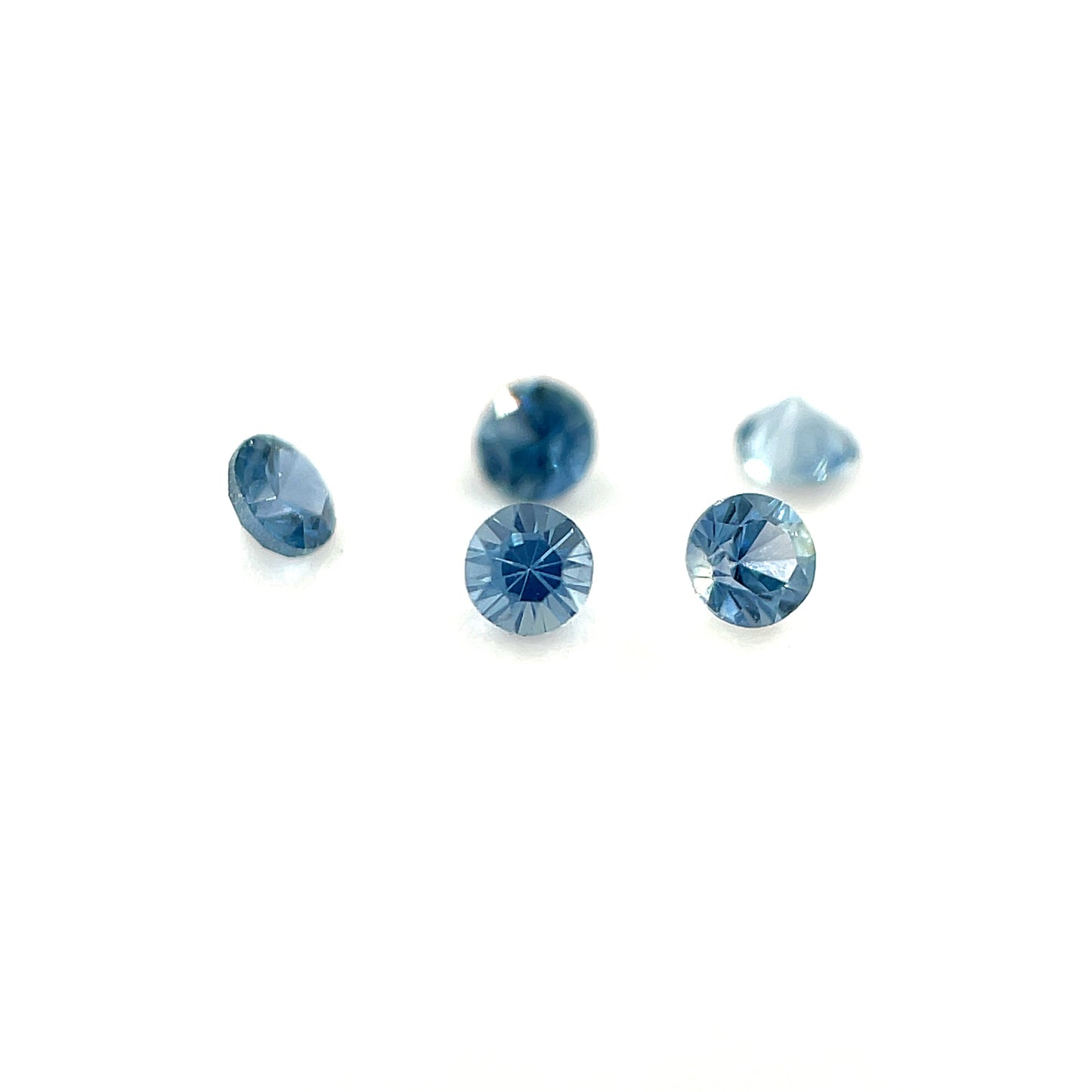Saphir, Blau, Rund, 0,09 ct., 2,5x2,5