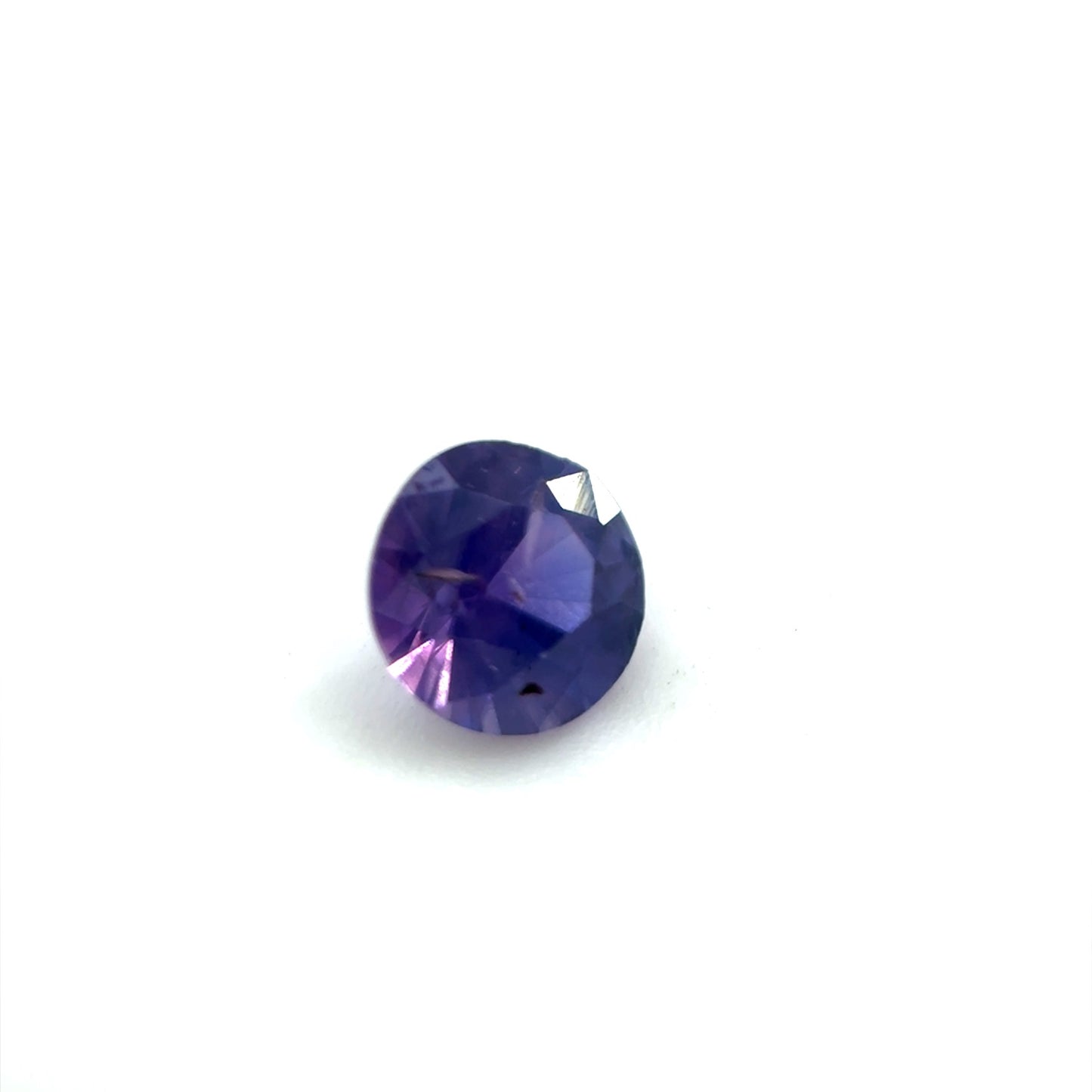 Saphir, Violett, Rund, 0,30 ct.