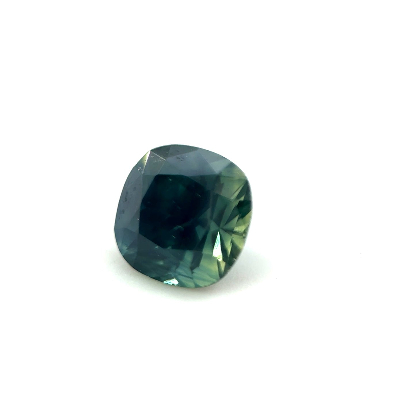 Saphir, Petrol, Kissen, 0,72 ct.