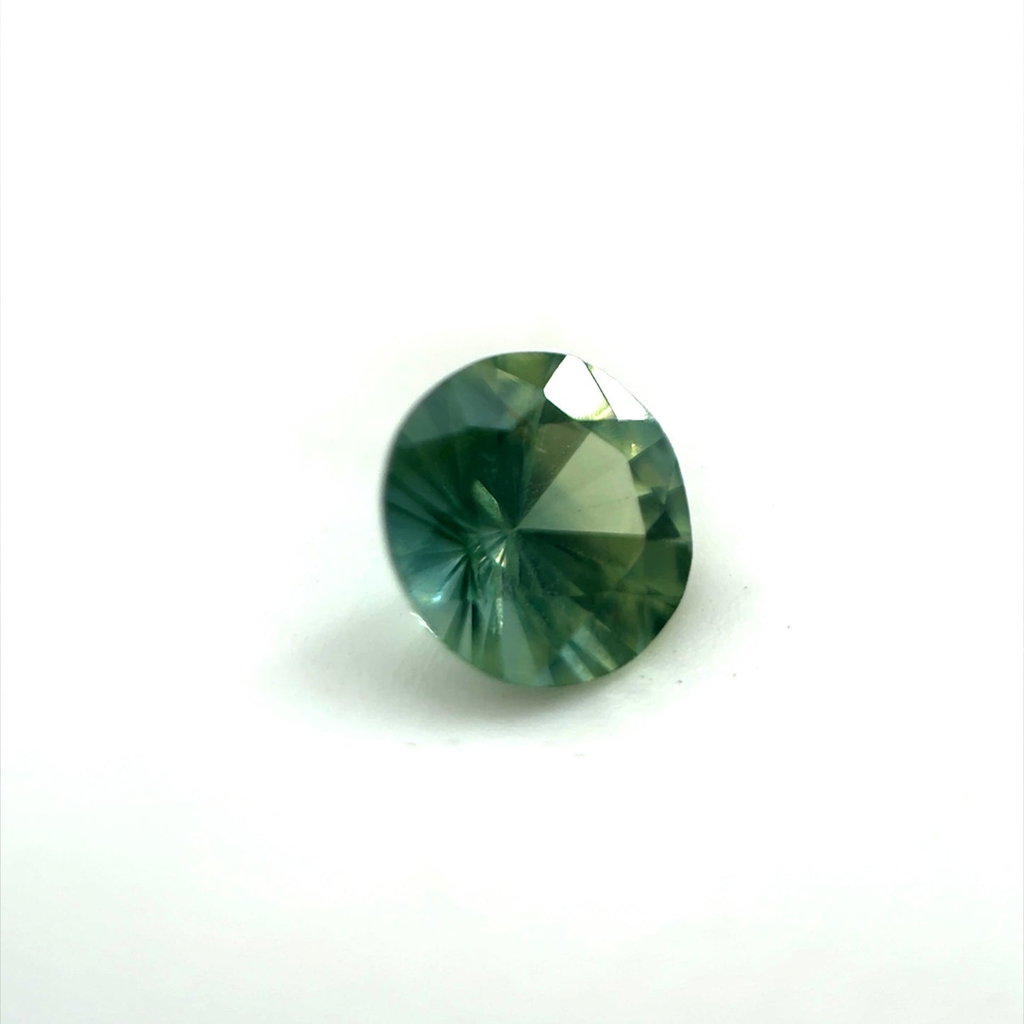 Saphir, Petrol, Rund, 0,46 ct.