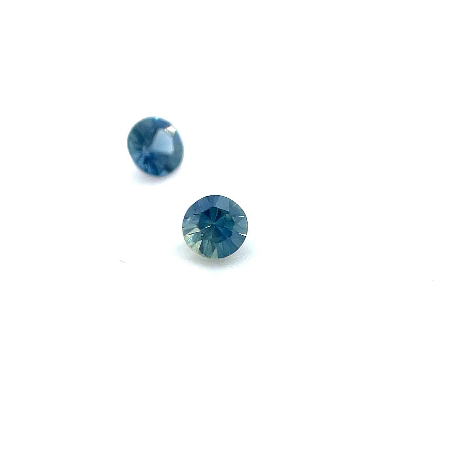 Saphir, Blau-Grün, Rund, 0,11 ct., 2,8x2,8