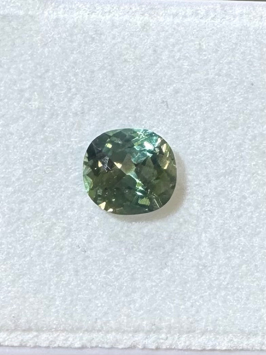 Saphir, Grün, Kissen, 1,12 ct., 5,7x5,5x4,0 mm