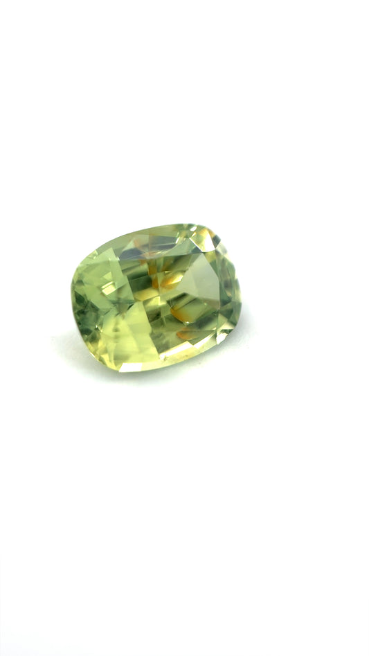 Saphir, Bicolor, Kissen, 0,99 ct.