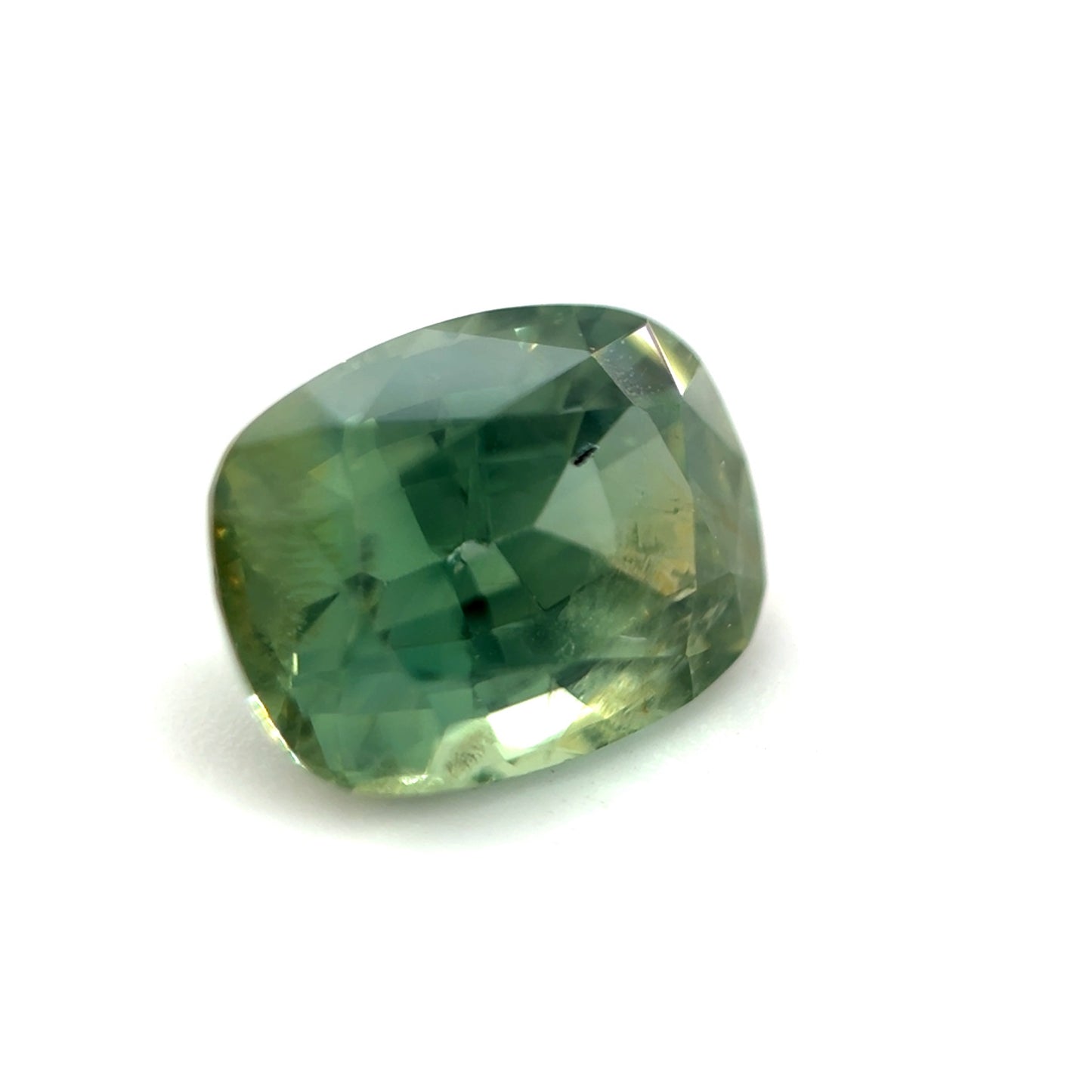 Saphir, Grün, Kissen, 1,48 ct.