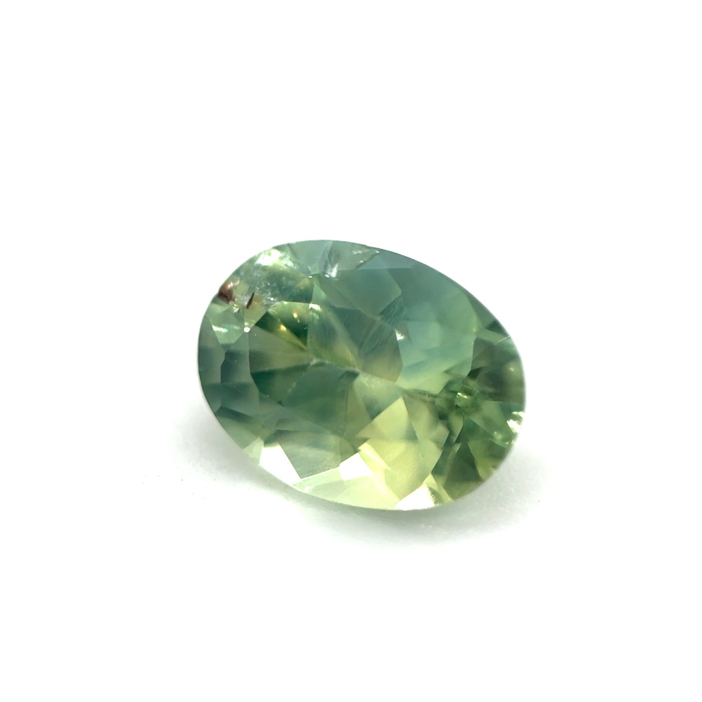 Saphir, Grün, Oval, 0,94 ct.