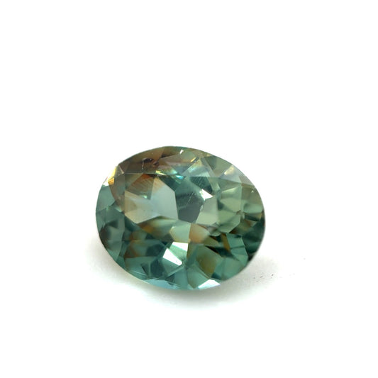 Saphir, Grün-Bicolor, Oval, 0,82 ct.