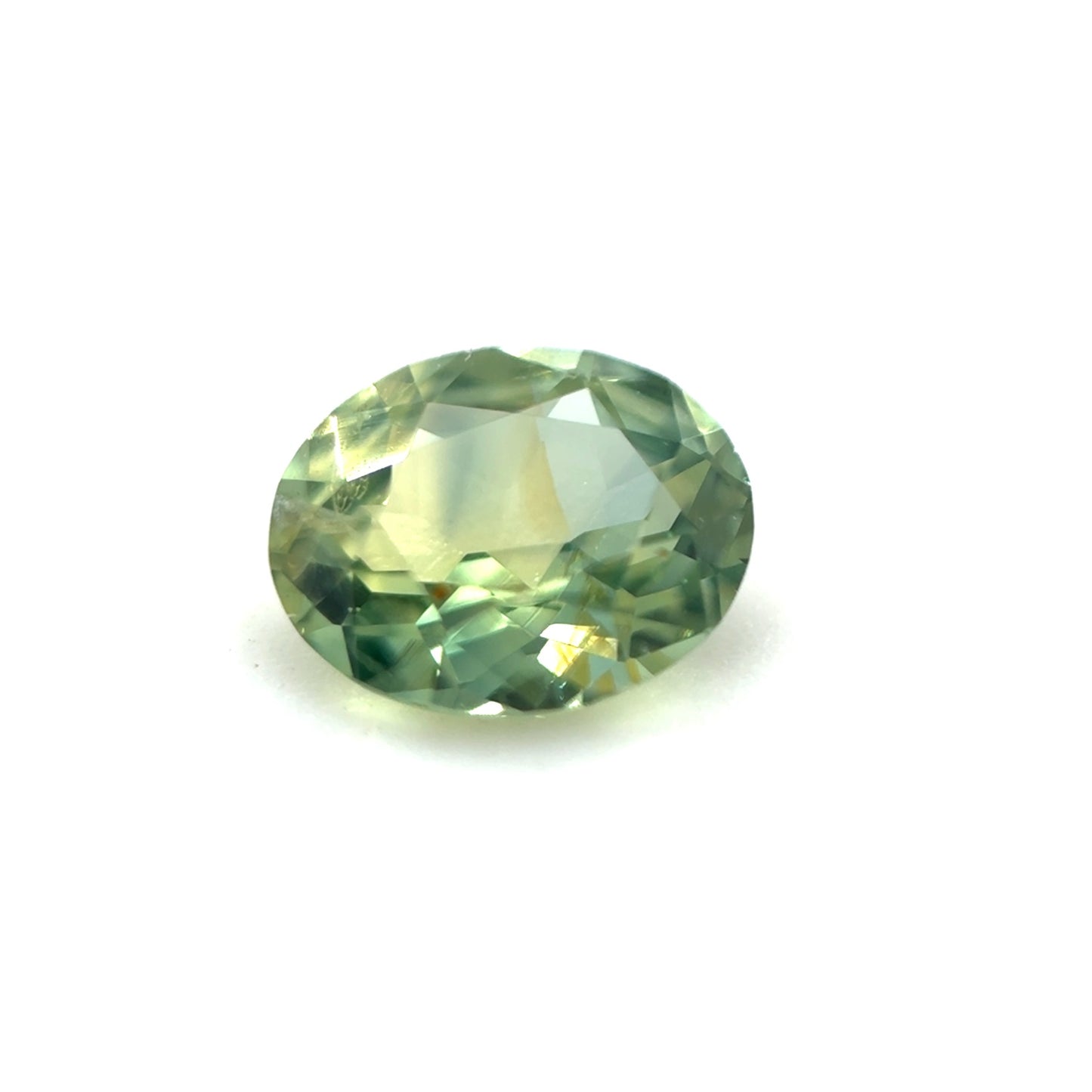 Saphir, Grün, Oval, 0,66 ct.