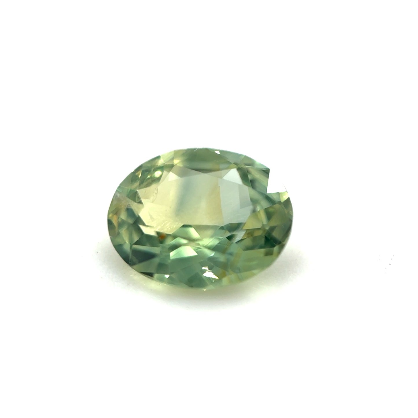 Saphir, Grün, Oval, 0,66 ct.