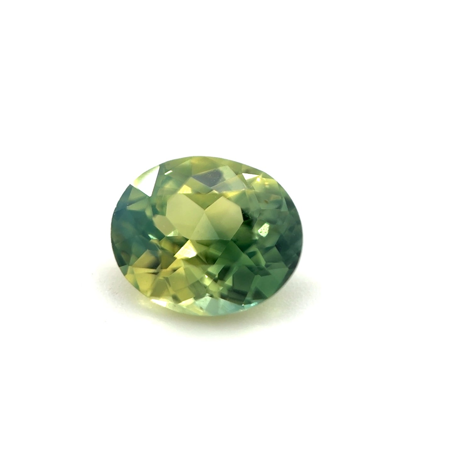 Saphir, Bicolor, Oval, 0,72 ct.