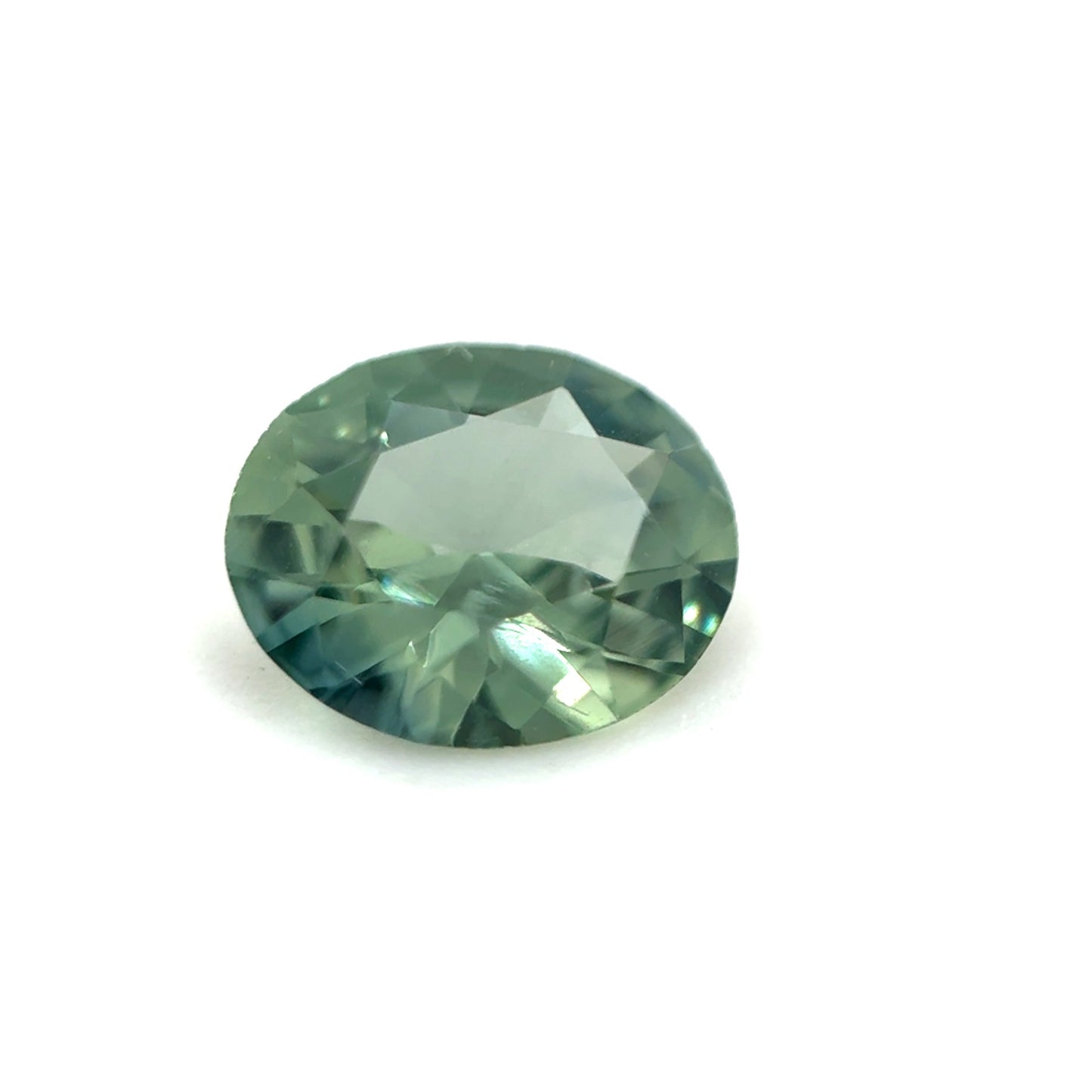 Saphir, Grün-Petrol, Oval, 0,70 ct.