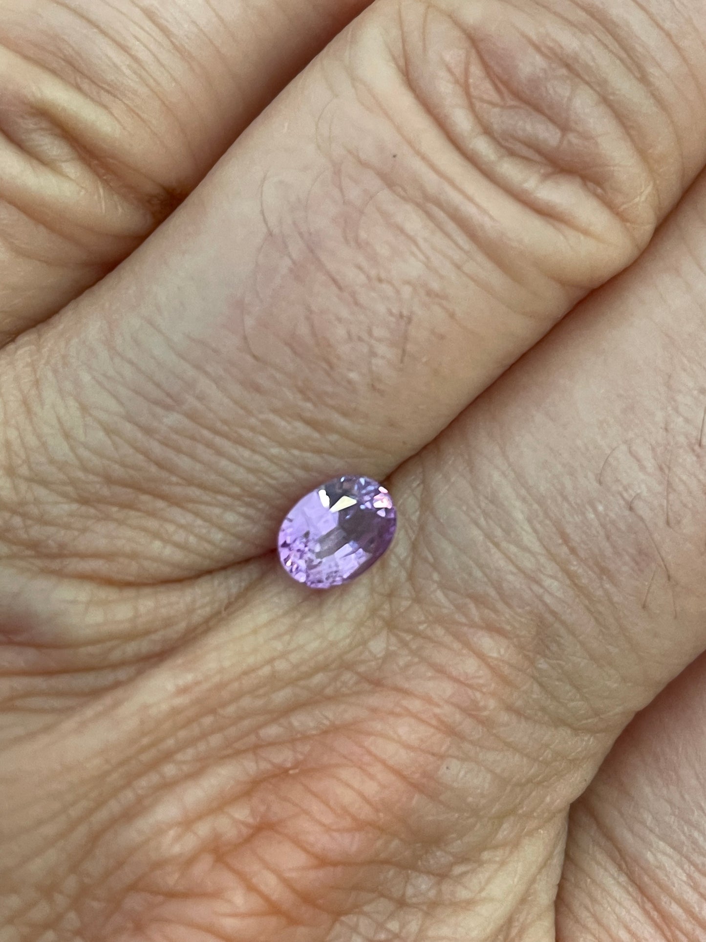 Saphir, Violett, Oval, 0,91 ct., 6,3x4,8x3,5 mm