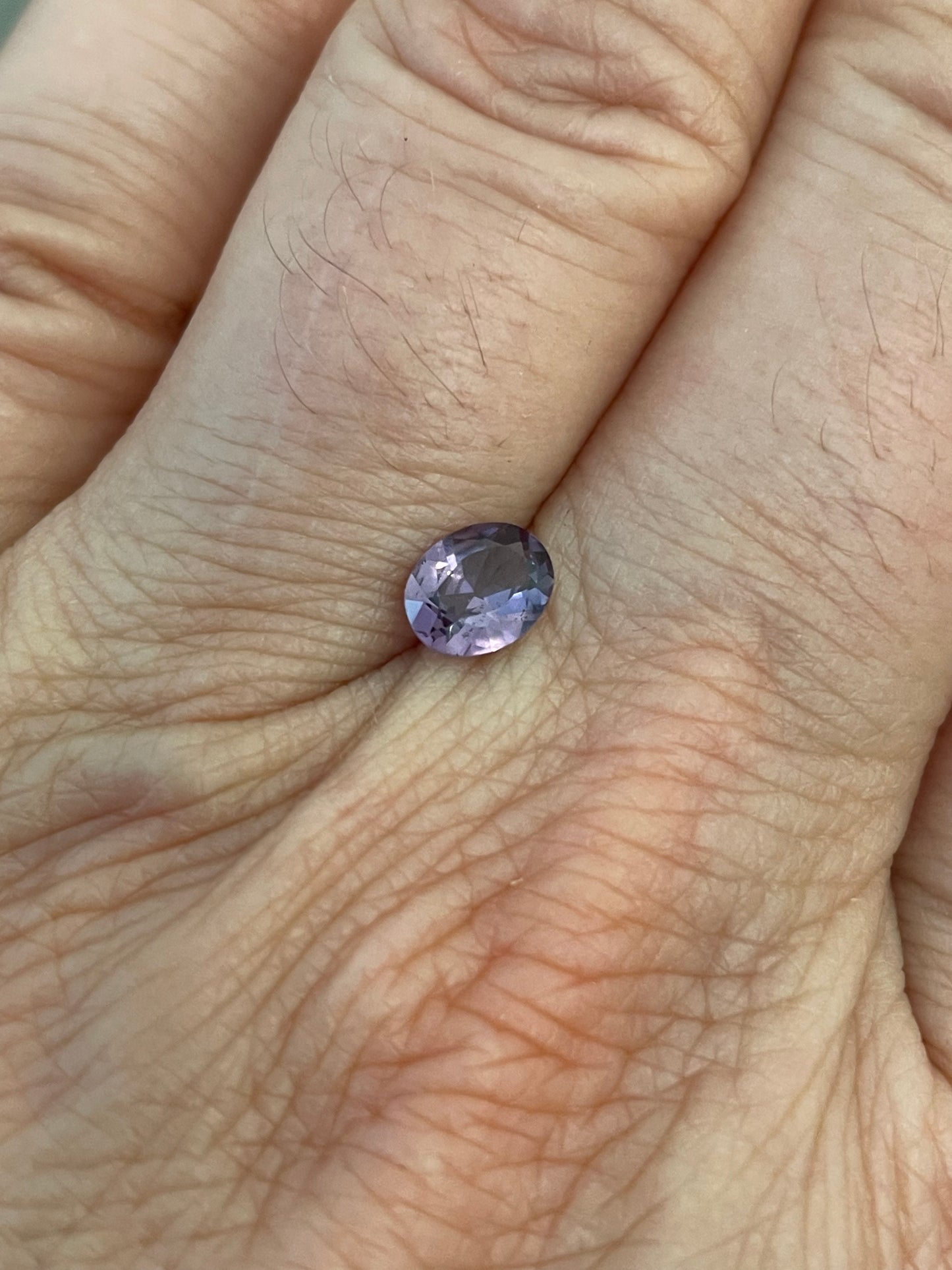 Saphir, Violett, Oval, 0,70ct., 6,4x5,0x2,9 mm
