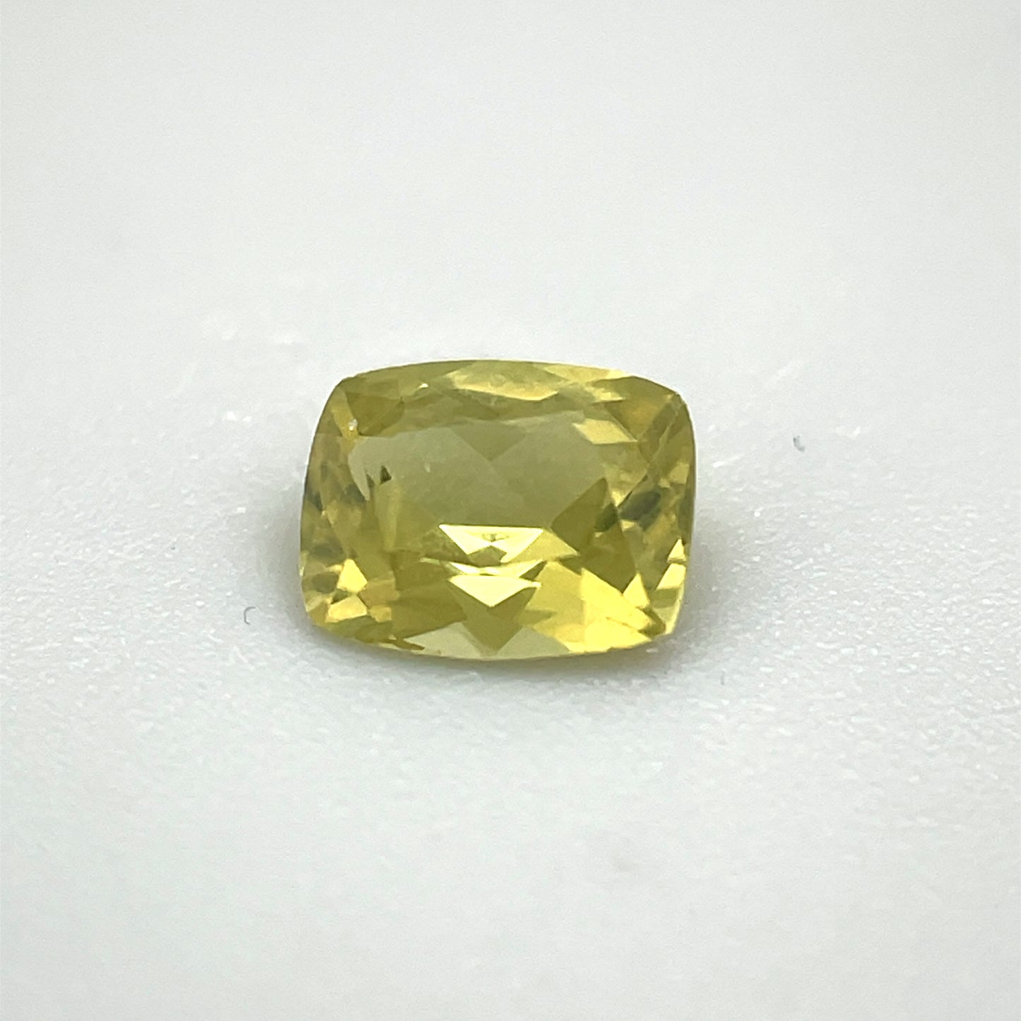 Saphir, Gelb, Kissen, 0,52 ct., 5,3x4,2x2,6 mm