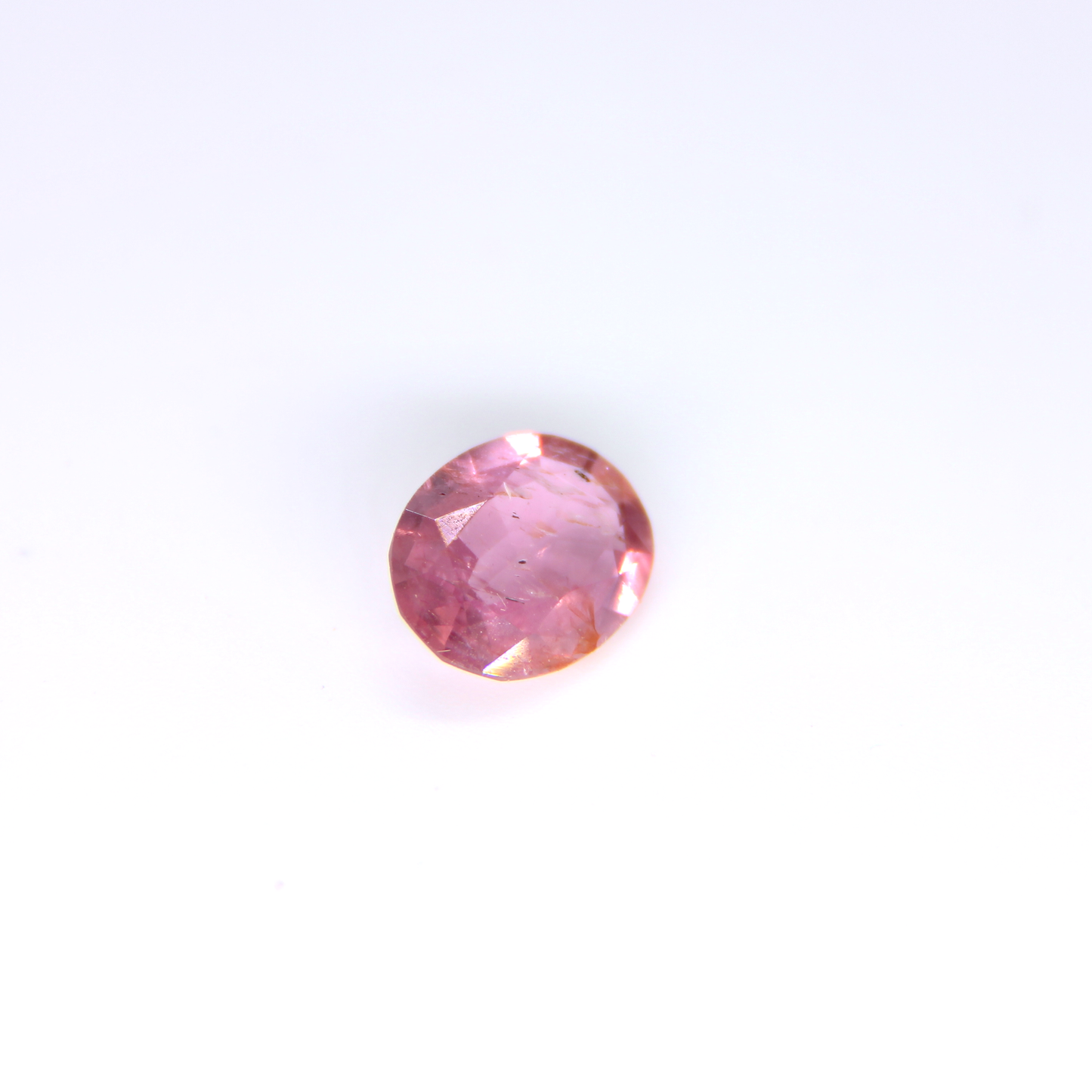 Saphir, rosa, oval, 2.01 ct.