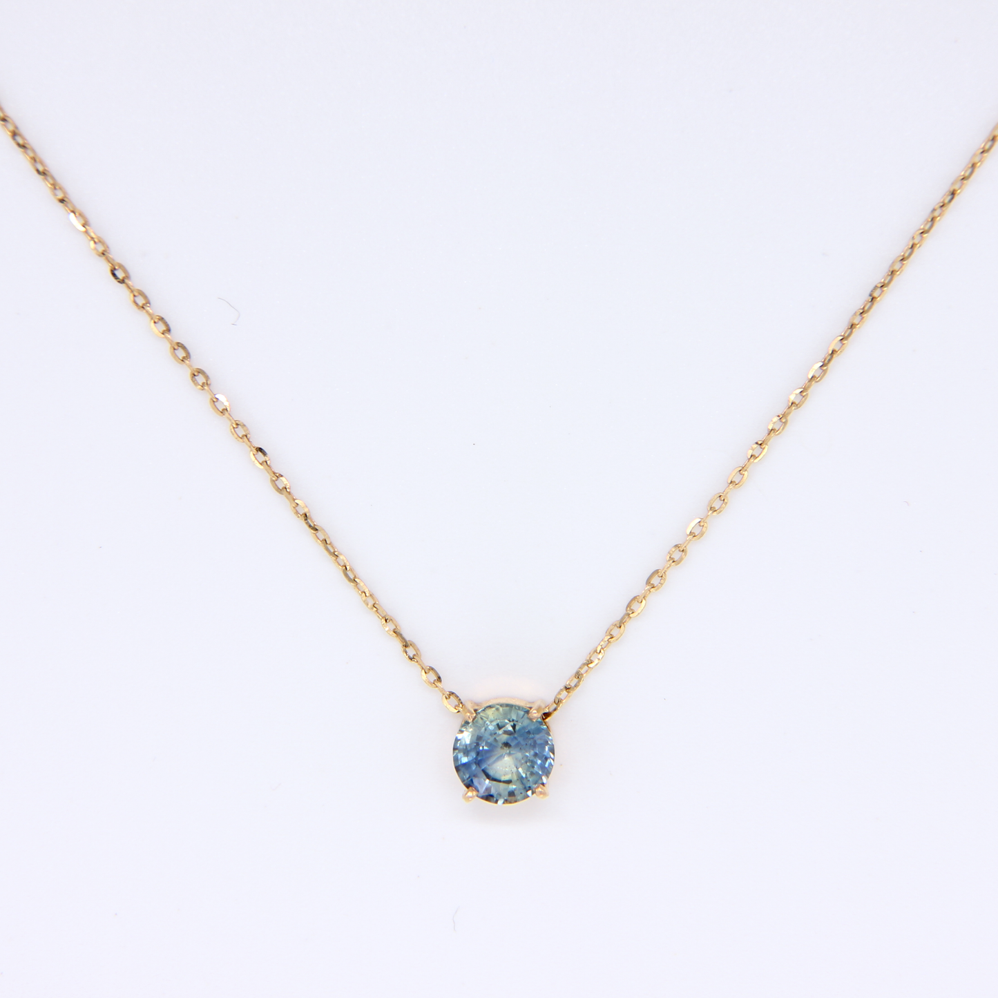 Halskette AINA mit Saphir, blau, rund, 1.22 ct
